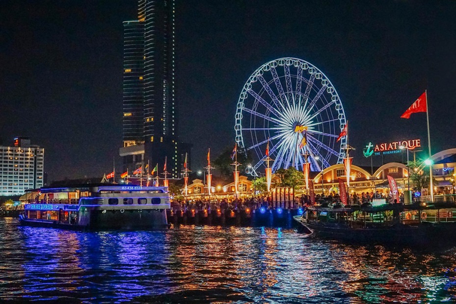 Asiatique The Riverfront